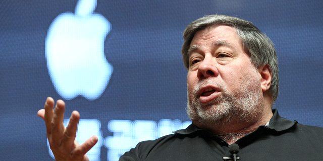 Apple co-founder says AI may make scams harder to spot - 21st CENTURY  CHRONICLE